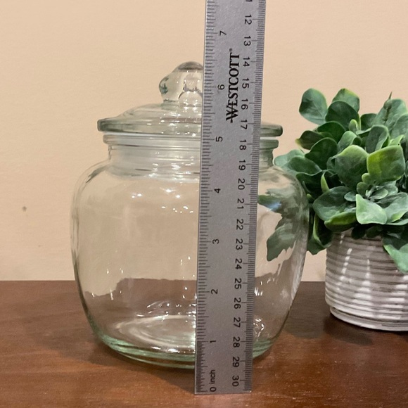 Small Clear Glass Apothecary Jar 🍬 - Picture 5 of 6